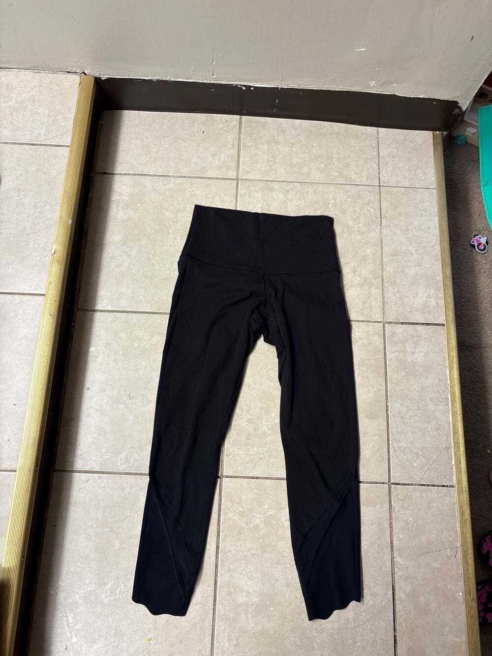 Lululemon Wunder Under High-Rise Crop 23" Scallop Full-On Luxtreme Leggings